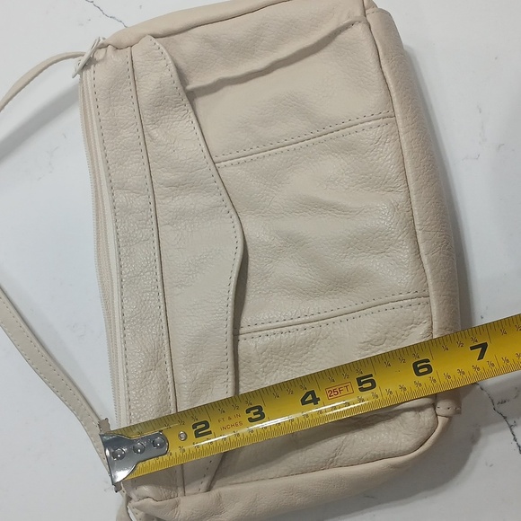 Cream Crossbody Bag with Long Strap and Casual Style - Picture 6 of 7